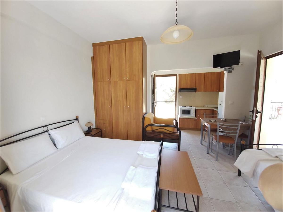 Domaine Papakonstantis Apartments To Let 斯科达利昂 外观 照片