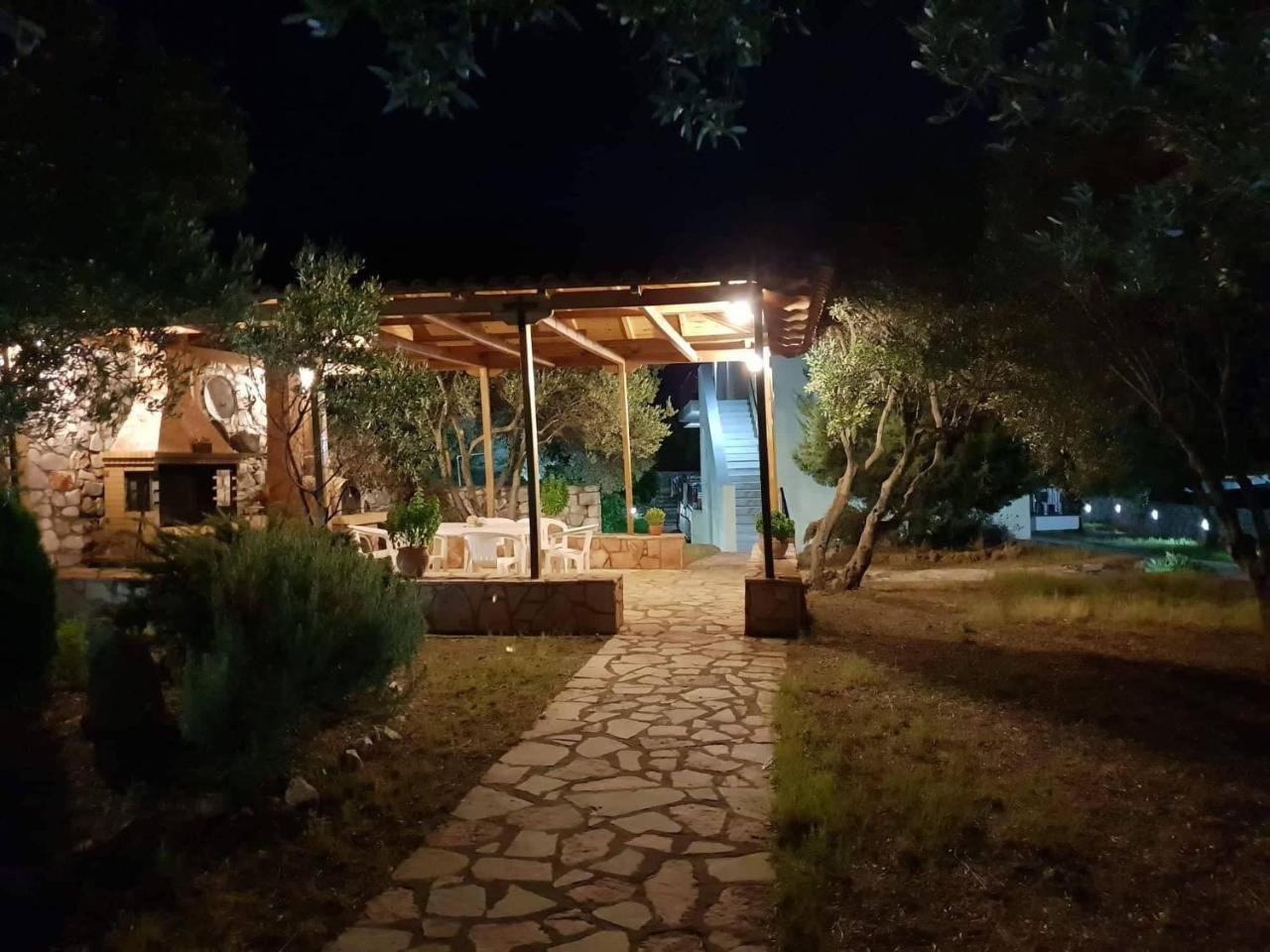 Domaine Papakonstantis Apartments To Let 斯科达利昂 外观 照片